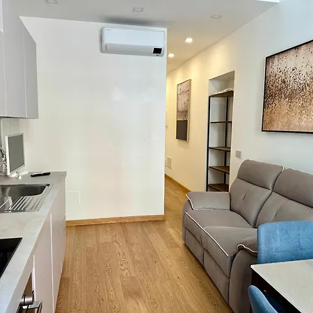 La Dimora - Elegante Trilocale In Centro A Due Passi Dal Mare *