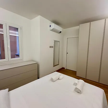 La Dimora - Elegante Trilocale In Centro A Due Passi Dal Mare