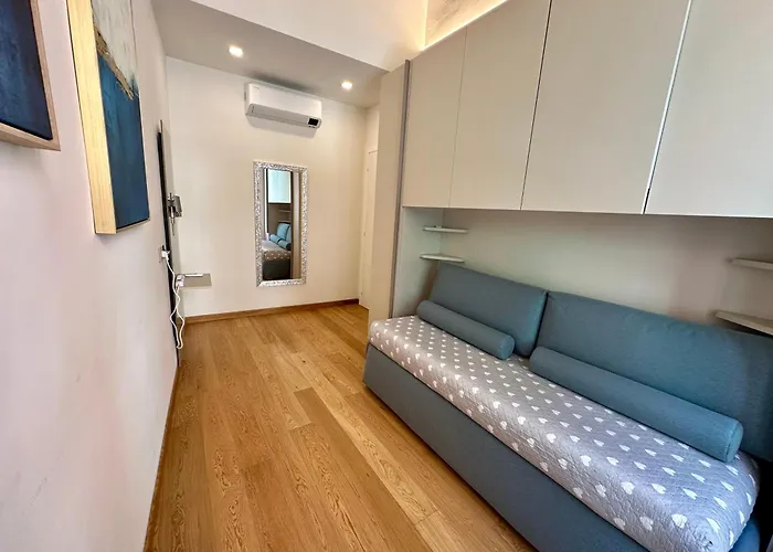 La Dimora - Elegante Trilocale In Centro A Due Passi Dal Mare * Finale Ligure